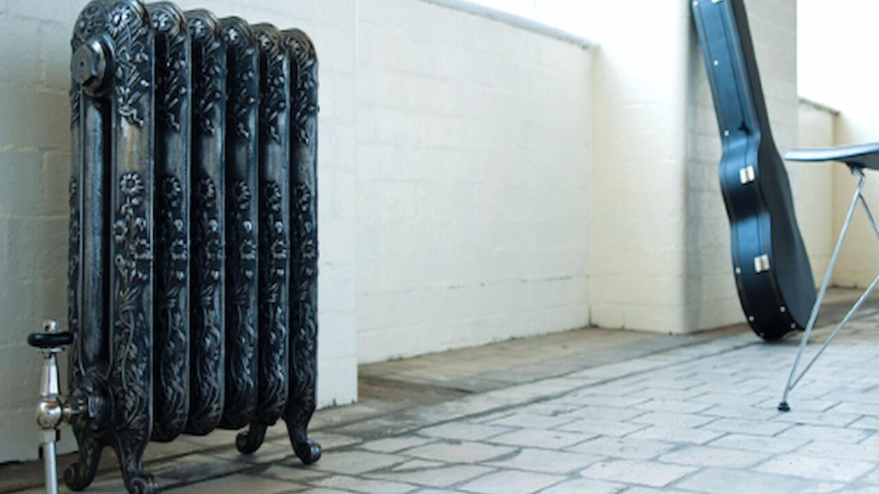What Makes a Steel Panel Radiator Different From Cast Iron?
